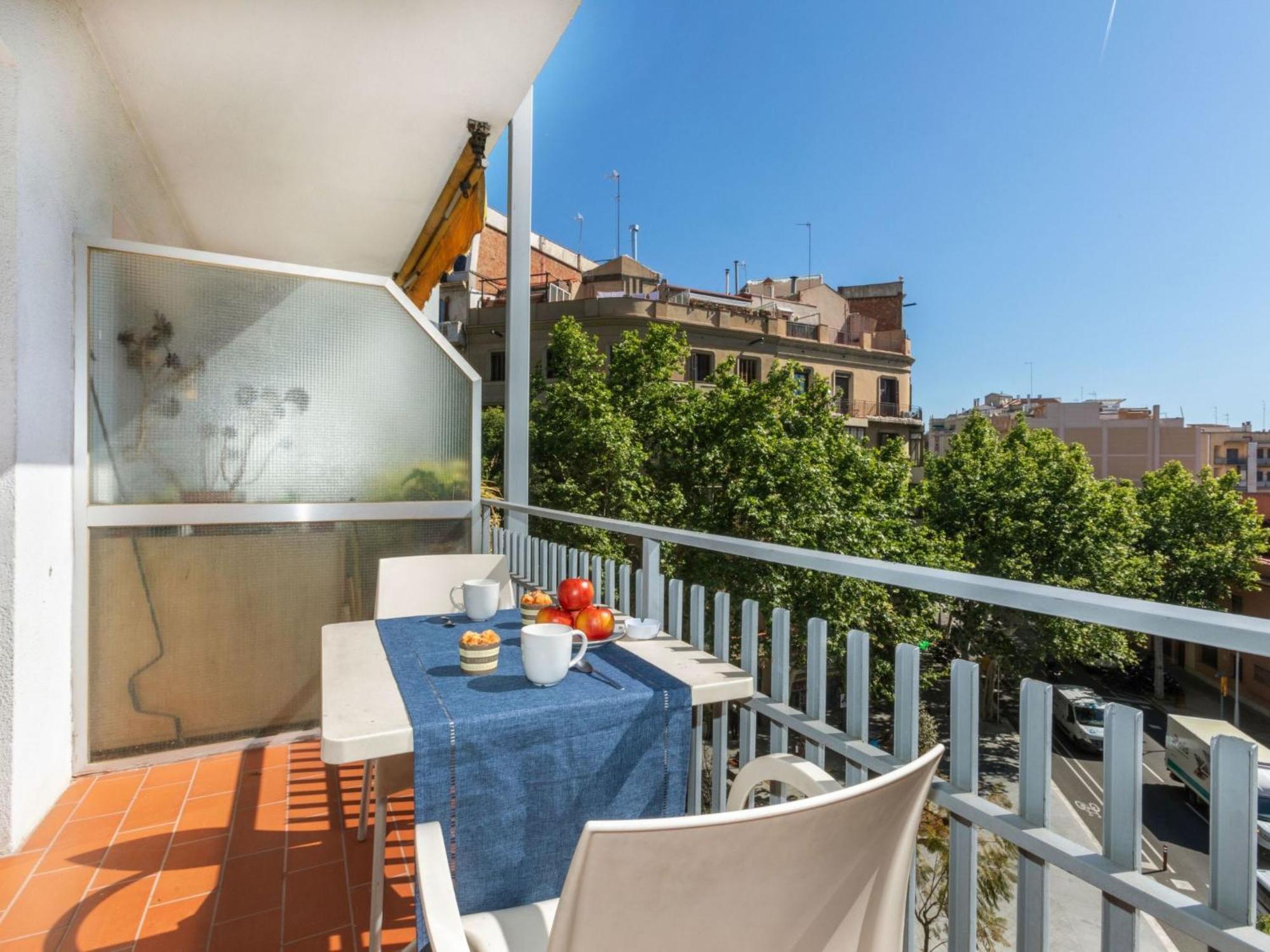 Apartment Eixample Esq Rocafort Diputacio By Interhome Barcelona Exterior photo